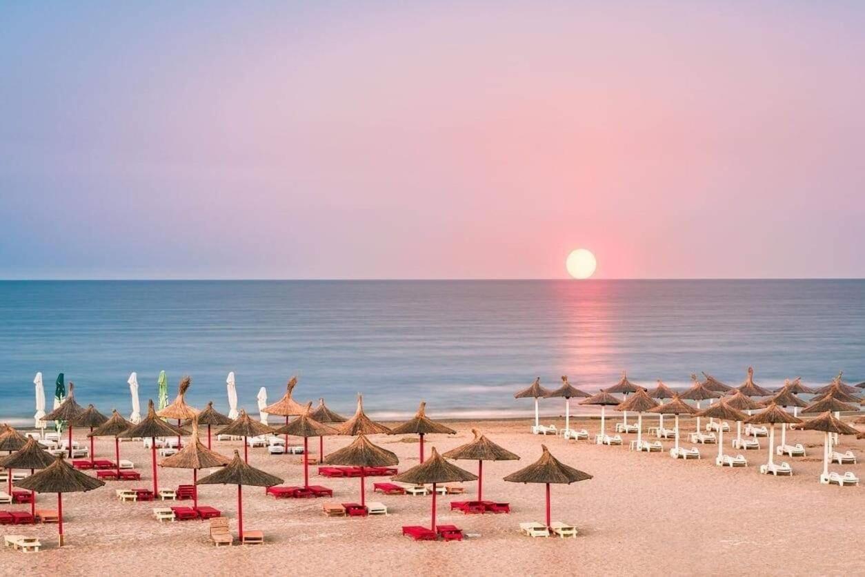 B&P Apartments Mamaia Nord 5 Năvodari Exterior foto